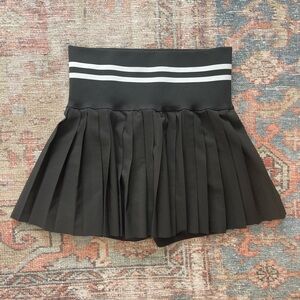 Black Pleated Athletic Women's Skirt